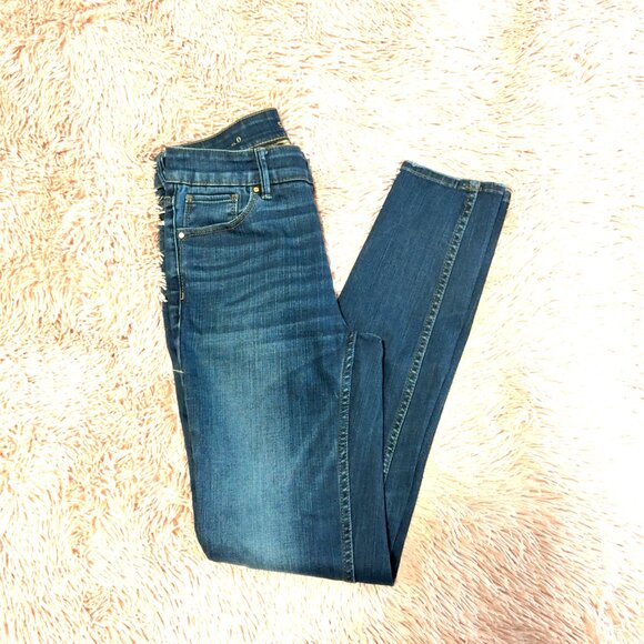 WHBM The Skinny Mid-Rise Jeans, Size 0 - Picture 4 of 8